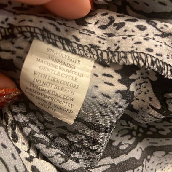 Elementz Top Blouse Button Up PXL Black Gray Petite Roll Tab Sleeves - Picture 9 of 9